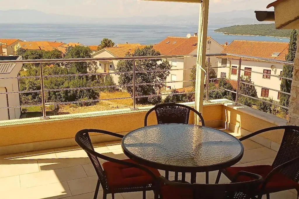 Comfortable Seaview App Njivice Apartment